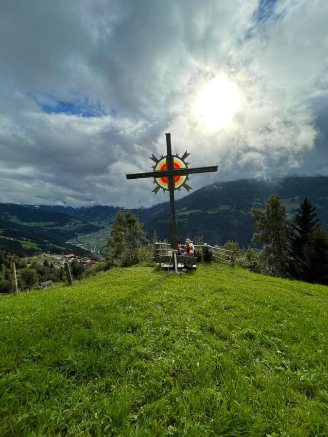 Apart Mountain Uderns Bagian luar foto